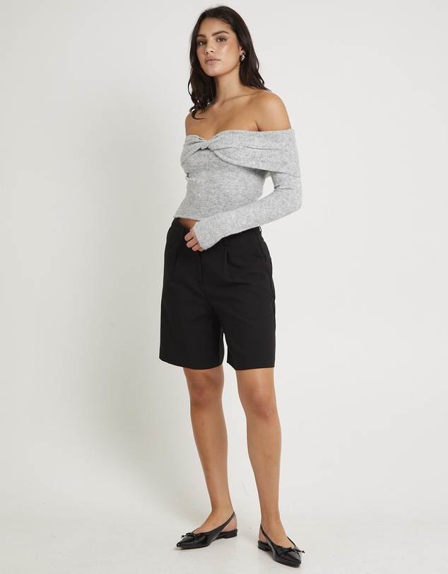 Alice In The Eve - Piper Twist Off Shoulder Long Sleeve Knit