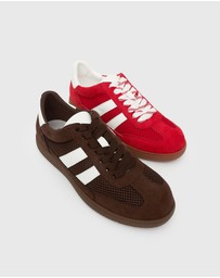 Betts - Wider Fit Berkleigh Lace-Up Casual Sneakers