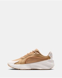 Nike - Aura Edge - Women's