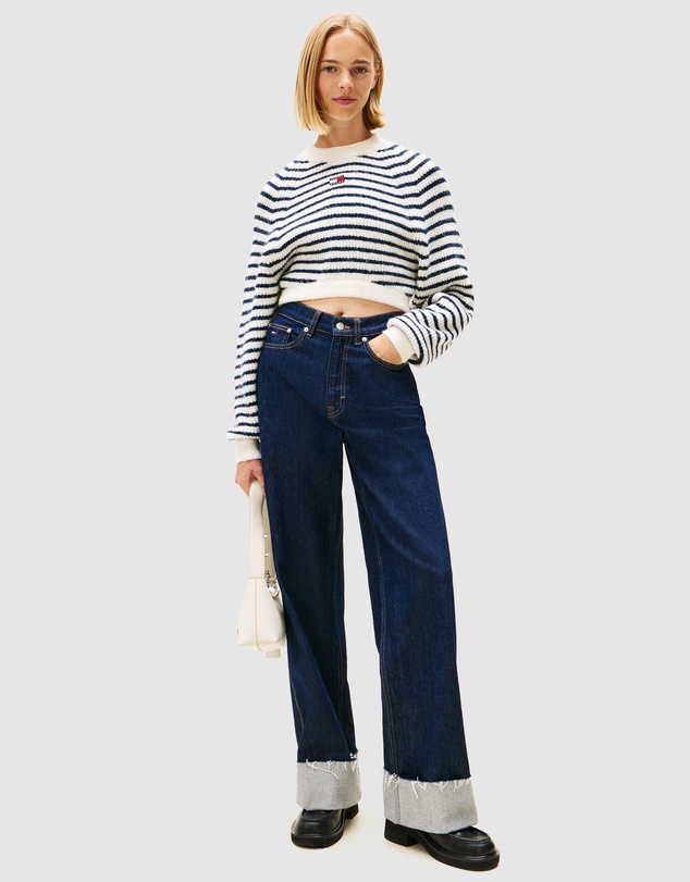 Tommy Jeans - Crop Badge Sweater