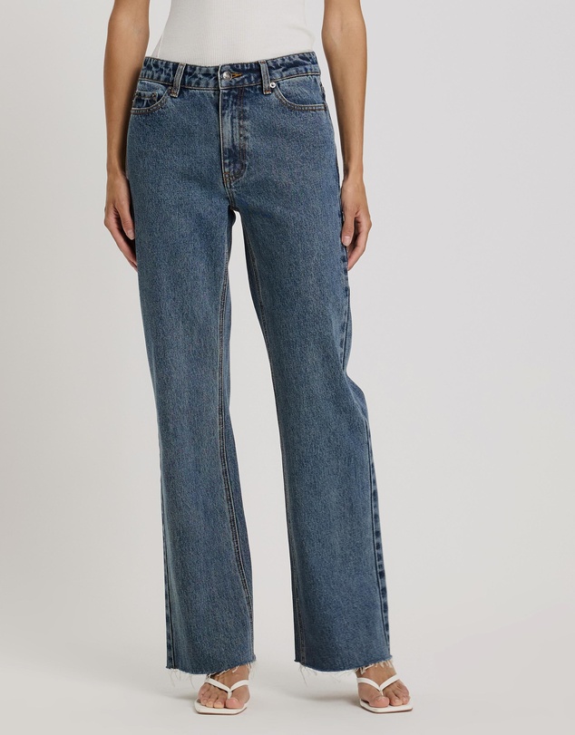 Atmos&Here - Myra Straight Leg Raw Hem Jeans