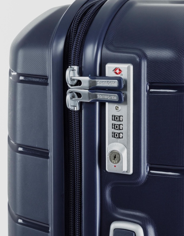 Samsonite - Oc2Lite 75cm Spinner Suitcase
