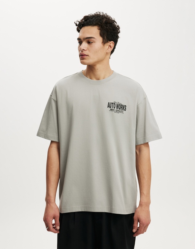 Cotton On - Box Fit Graphic T-Shirt