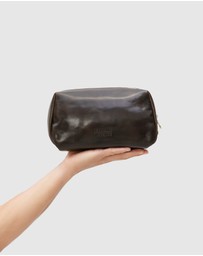 Republic of Florence - The Otto Chocolate Leather Dopp kit