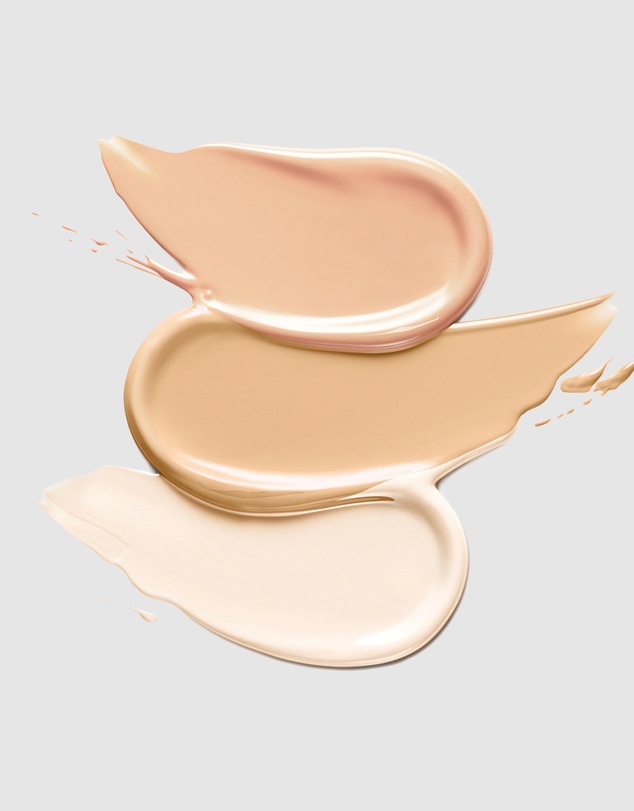 Elizabeth Arden - Flawless Finish Skincaring Foundation