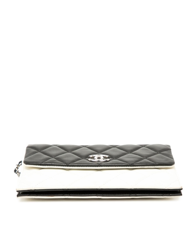 Pre-Loved by Azura Reborn - Pre-Loved CC Bicolor Quilted Lambskin Double Sided Wallet on Chain