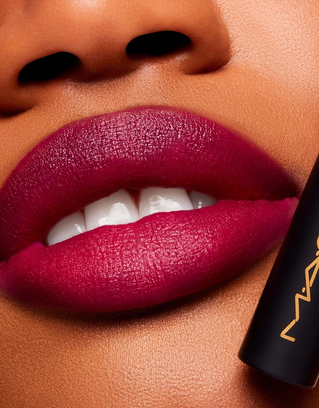 MAC - Powder Kiss Velvet Blur Slim Stick