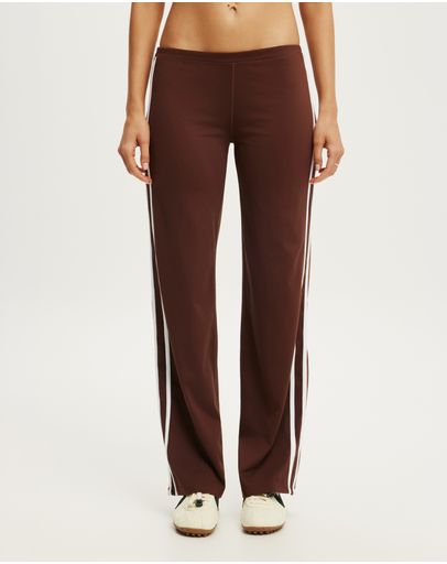 Chestnut & White
