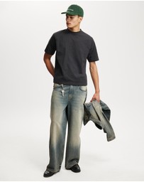 Cotton On - Cropped Fit T-Shirt