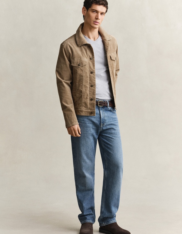 Gant - Slim Fit Shield V-Neck T-Shirt