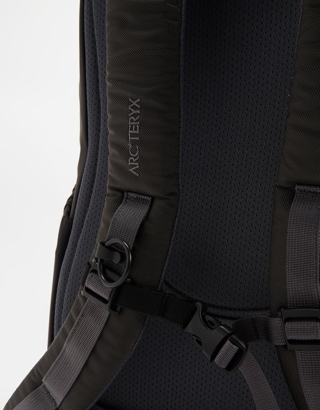 Arc'teryx - Mantis 26 Backpack