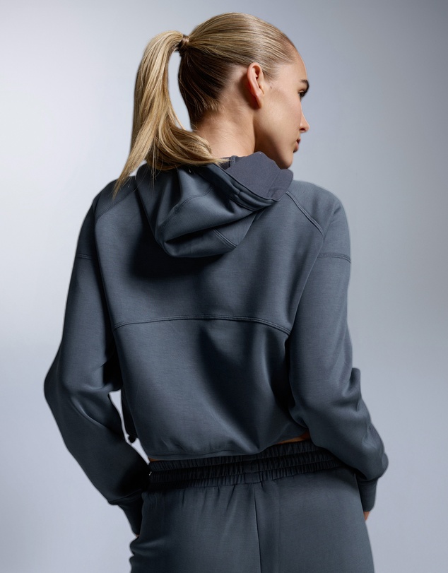 2XU - Wonderluxe Sand Washed Hoodie