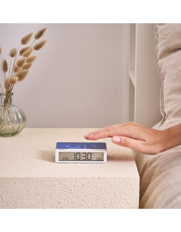 Lexon - Lexon Flip Classic Reversible Alarm Clock PANTONE - Classic Blue