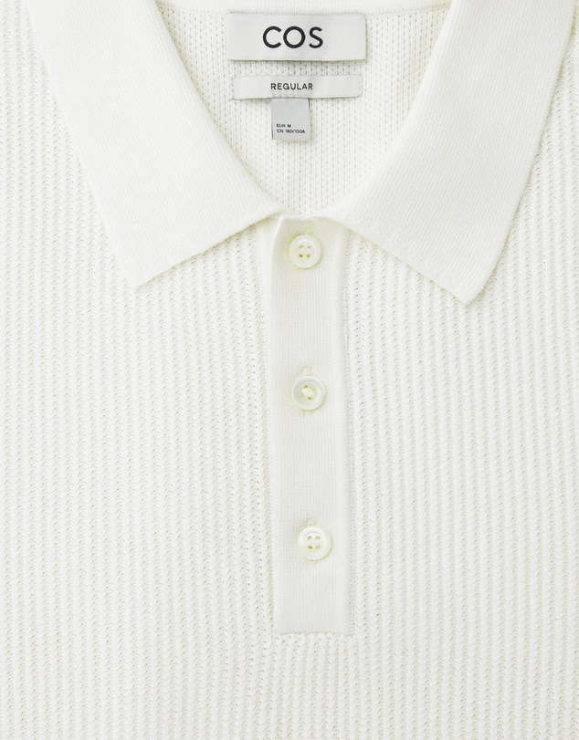 COS - TEXTURED KNITTED POLO SHIRT