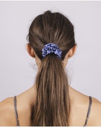 SILK MAGNOLIA - Pure Silk Scrunchie