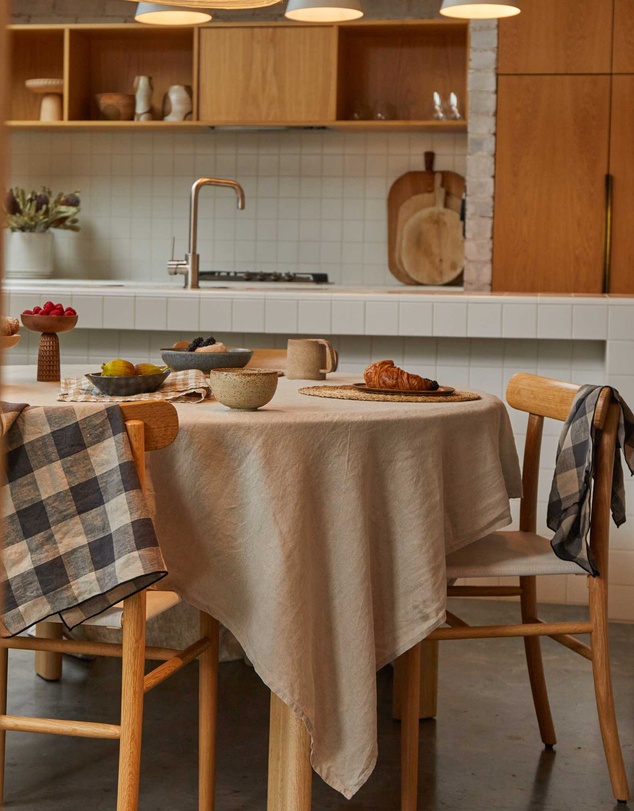 Carlotta + Gee - 100% Linen Tablecloth