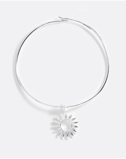Emma Pills - Desert heat Chocker