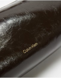 Calvin Klein - Foil Logo Glossy Conv Bag