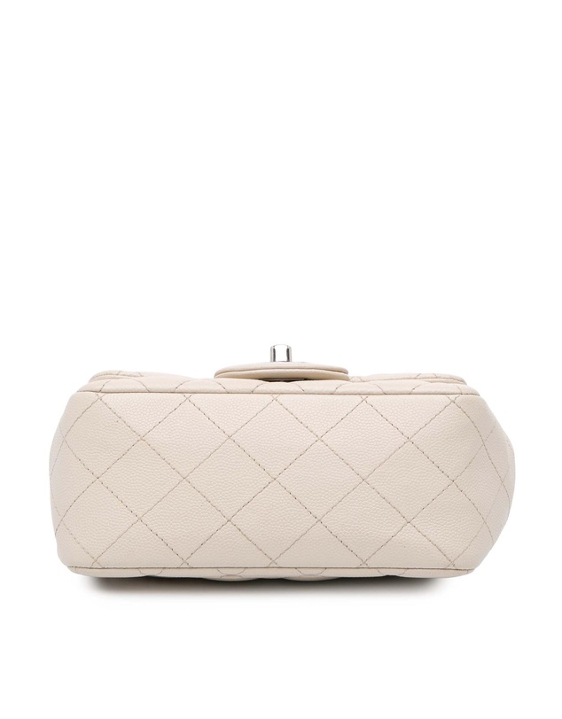 Pre-Loved by Azura Reborn - Pre-Loved chanel Quilted Shoulder Bag with Chain Strap and Turn-Lock Fastening