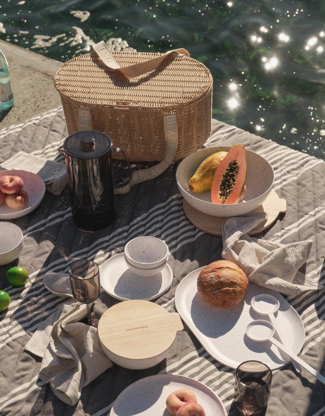 Country Road - Sand Picnic Basket