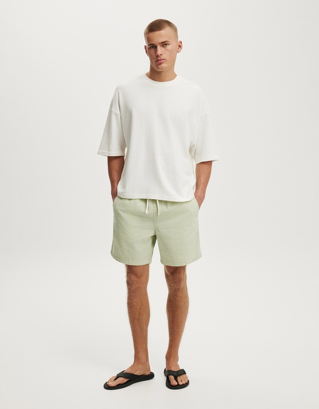 Cotton On - Cropped Fit T-Shirt