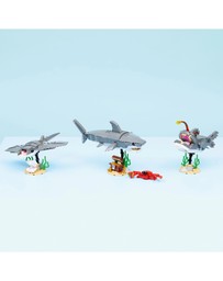 LEGO - 31381 Fierce Shark with a Treasure Chest