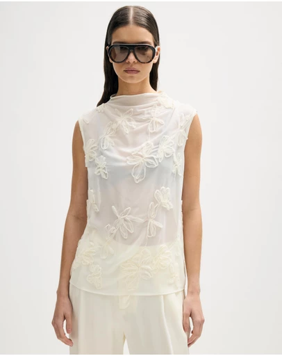 Minima Esenciales - Maelle Floral Applique Top