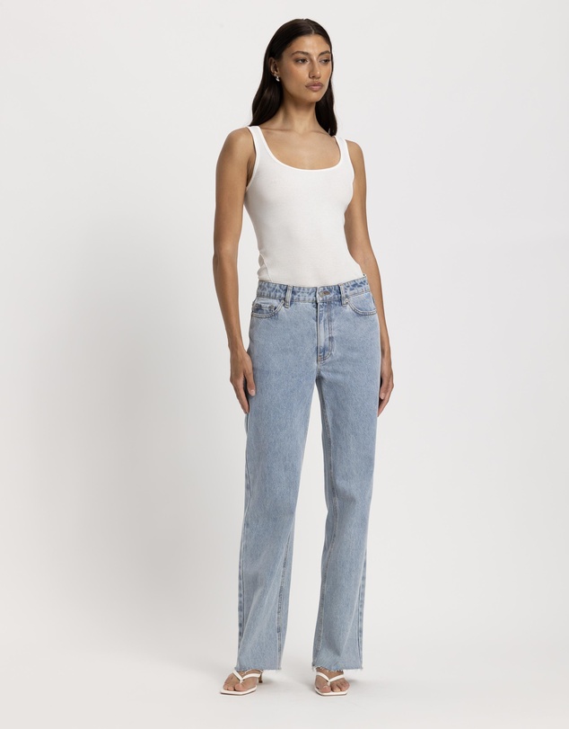 Atmos&Here - Myra Straight Leg Raw Hem Jeans