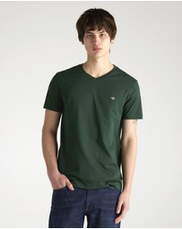 Gant - Slim Fit Shield V-Neck T-Shirt