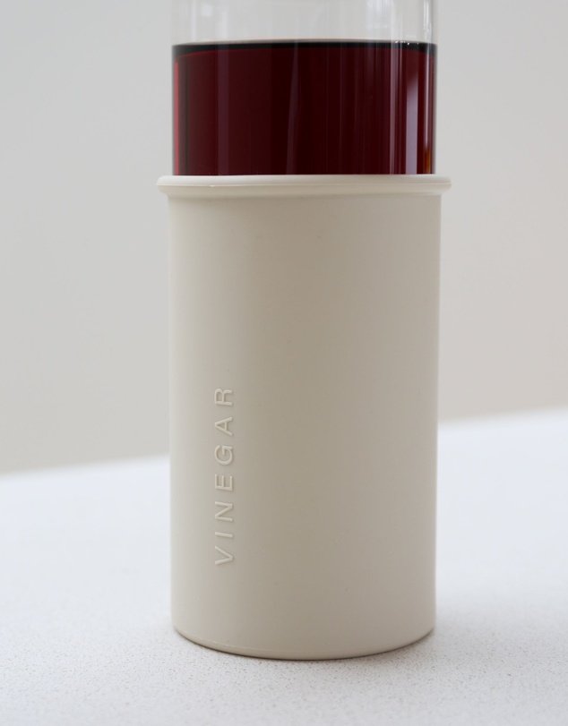 DESIGNSTUFF - RUND Bottle for Vinegar