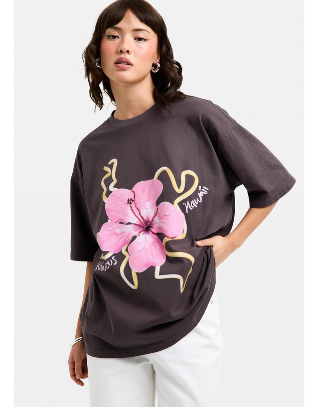 Subtitled - Hawaii Hibiscus Oversized T-Shirt
