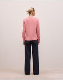 Trenery - Merino Cashmere Forward Shoulder Seam Crew in Dusty Rose