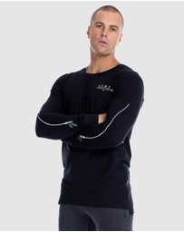 DVNT - Amplified Long Sleeve