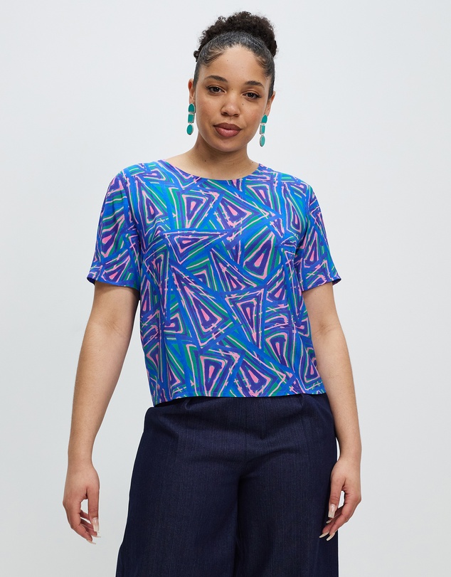 The Social Outfit - Fariba's Triangles Silk Tee