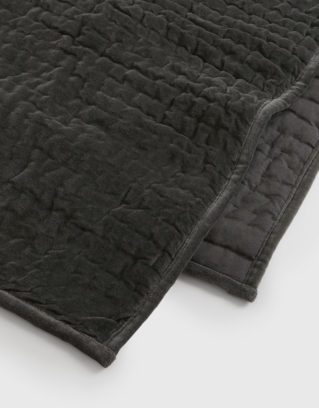 Country Road - Toba Throw