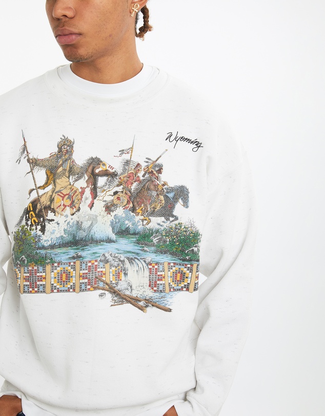 Vintage by The Real Deal - Pre Loved - Vintage Wyoming American Indian Sweatshirt