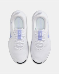 Nike - MC Trainer 3 - Women's