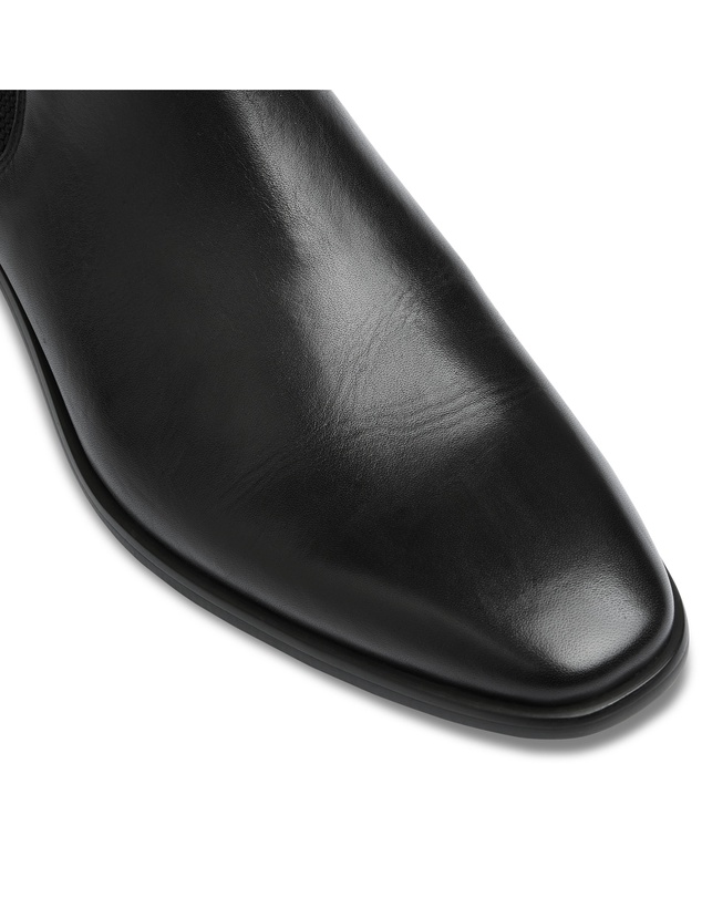 yd. - New York Chelsea Leather Boot