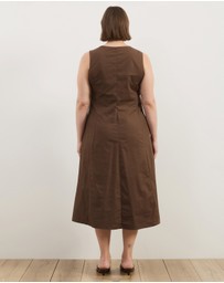 Atmos&Here Curvy - Daisy Sleeveless Midi Dress