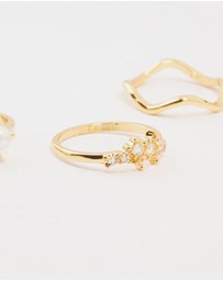 Lovisa - Gold Plated Pearl Cluster Rings 6-Pack