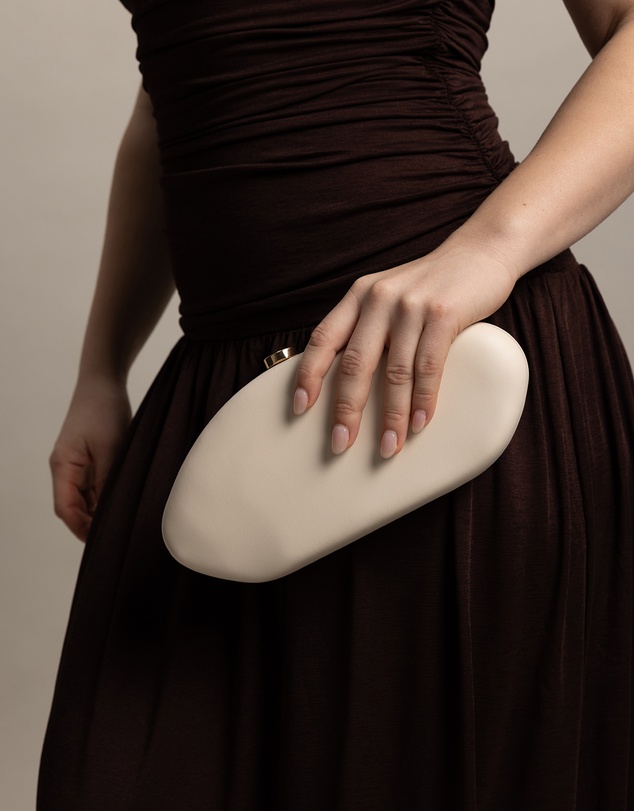 Morgan & Taylor - Lyra Clutch in Creamy White