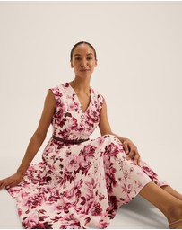 Review - Edie Floral Midi Dress