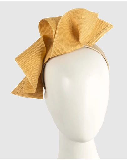Max Alexander - Large Wavy Mustard Racing Fascinator