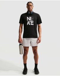 Nike - Dri-FIT Hyverse GFX SS Tee