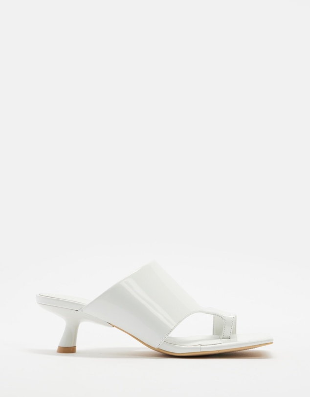 AERE - Asymmetric Heels