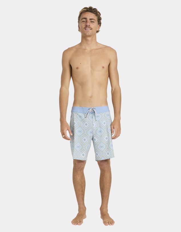 Billabong - Mens Good Times Pro Performance 17.5