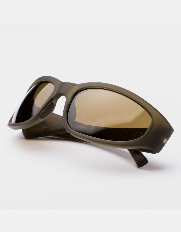 Otis - Blur - Polarised