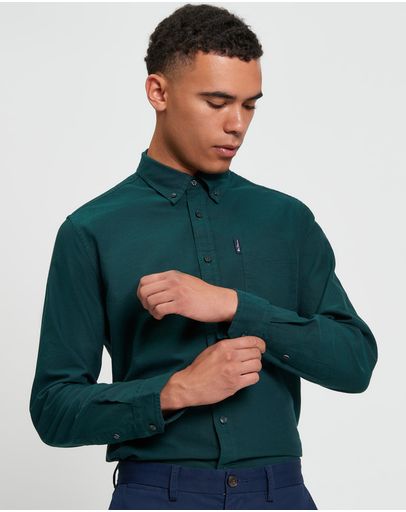 DARK GREEN