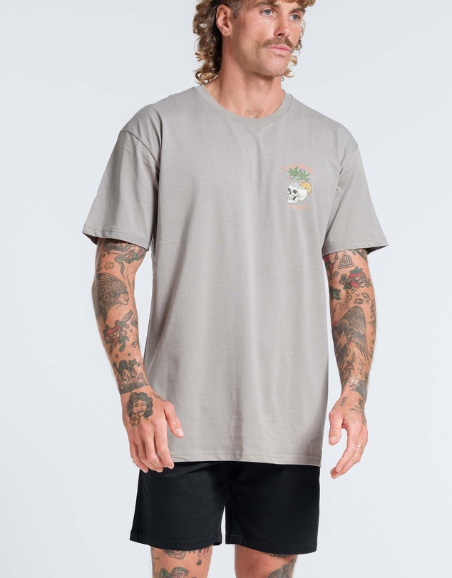Vacancy Co - Club Dread Tee