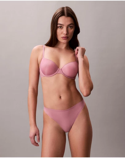Calvin Klein - Perfectly Fit Ultralight Lightly Lined Demi Bra